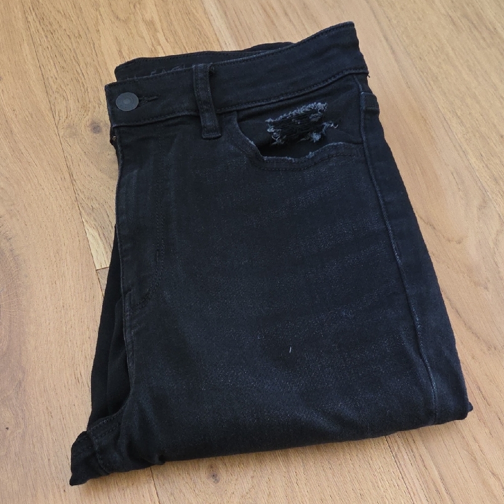 American Eagle Outfitters Black Distressed Skinny Jeans